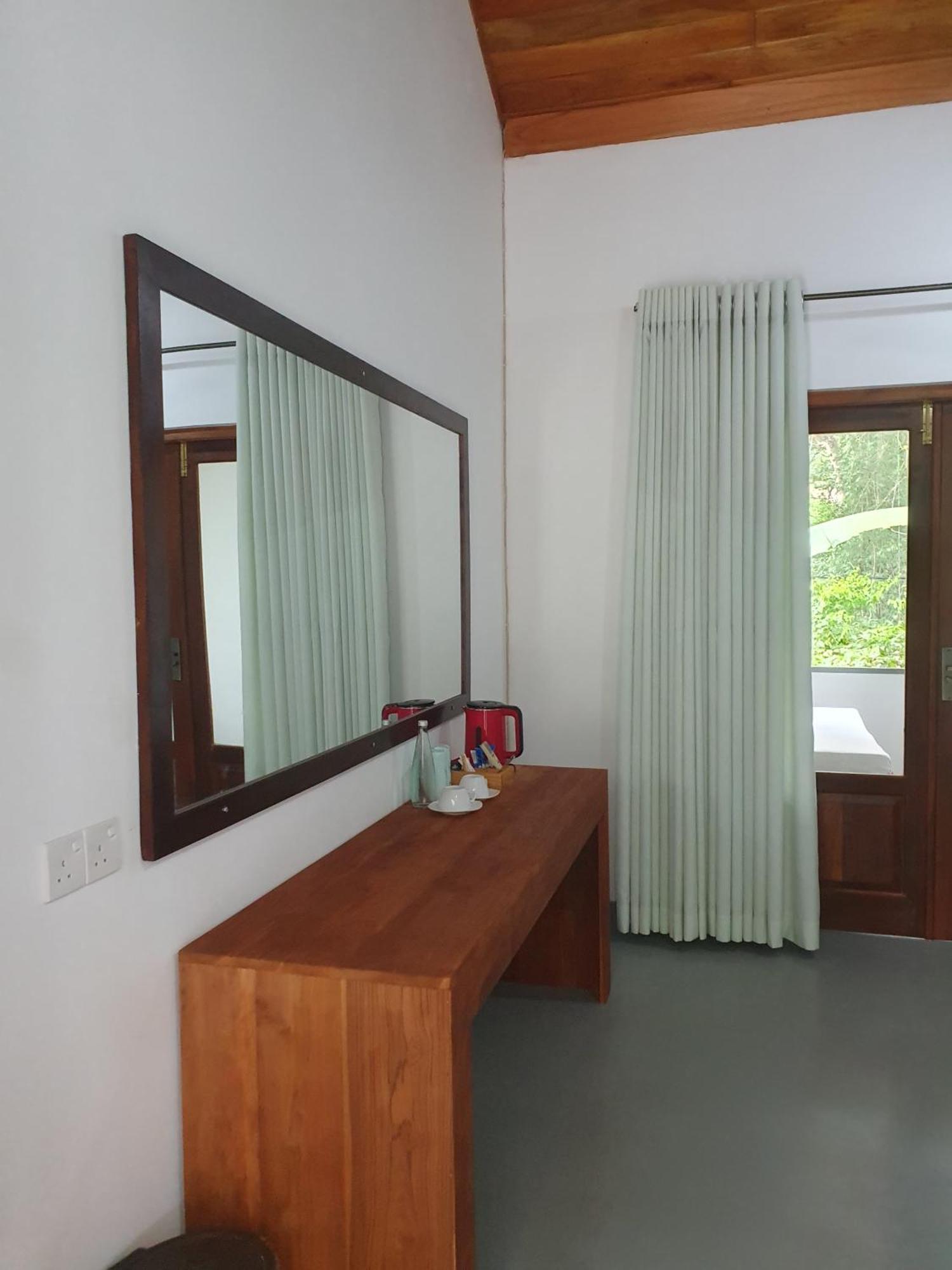 Hotel Wilpattu Corridor Leisure Exterior foto
